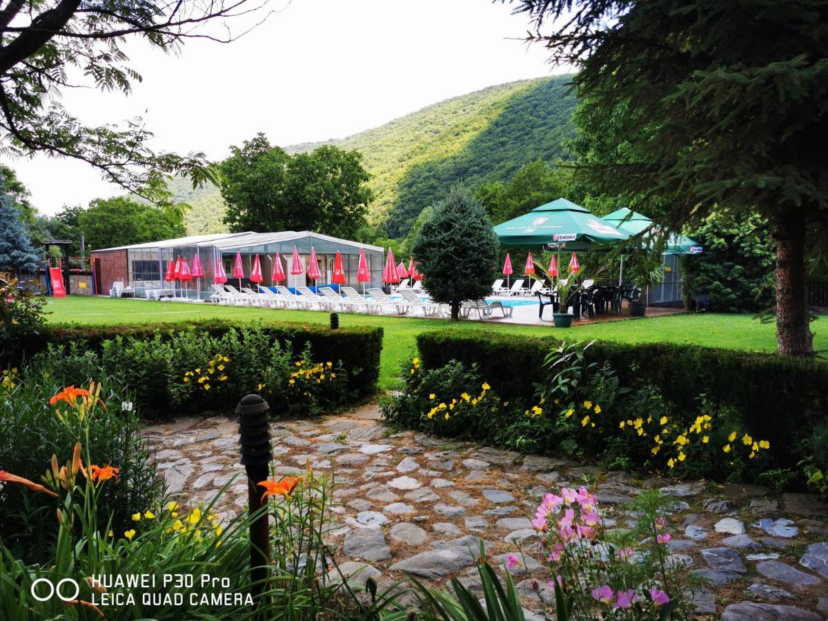Hotel Divetsite Sliven Exterior foto
